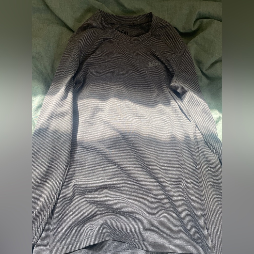 REI Youth Large mid-weight base layer